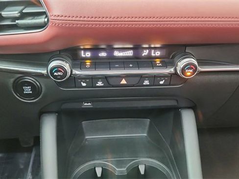 Used 2021 MAZDA MAZDA3 s image 48