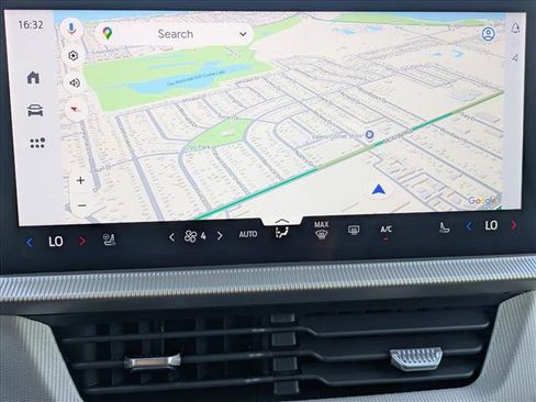 New 2026 Ford Explorer Active w/ Active Comfort Package image 14