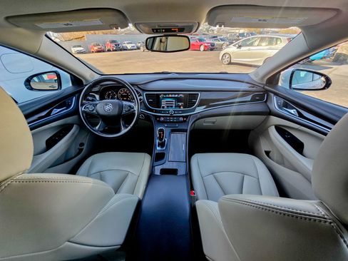 Used 2017 Buick LaCrosse Preferred image 2