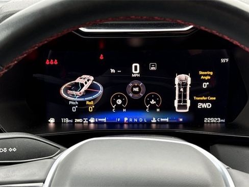 Used 2024 Chevrolet Colorado Z71 w/ Advanced Trailering Package image 31