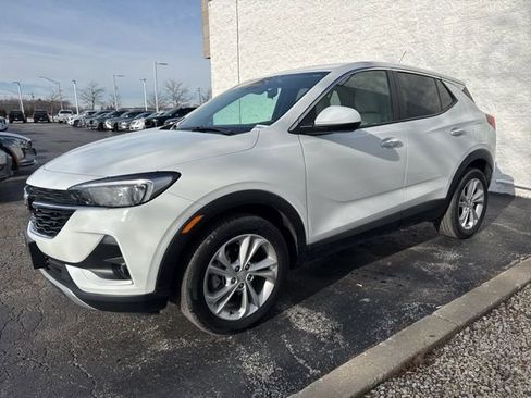 Used 2023 Buick Encore GX Preferred w/ Cold Weather Comfort Package image 3