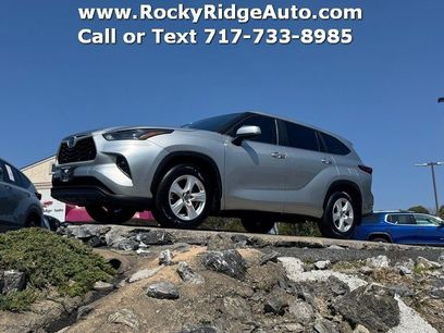 Used 2023 Toyota Highlander LE