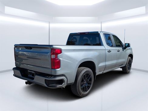 New 2026 Chevrolet Silverado 1500 Custom image 3