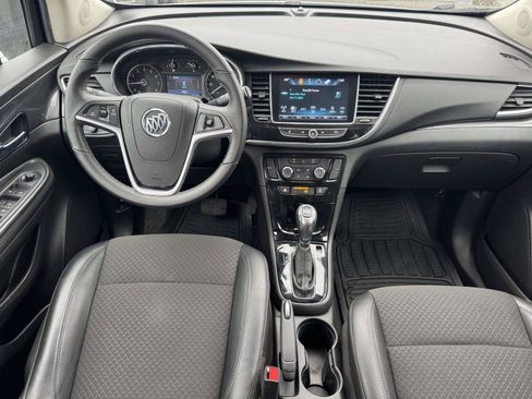 Used 2020 Buick Encore Preferred FWD image 2