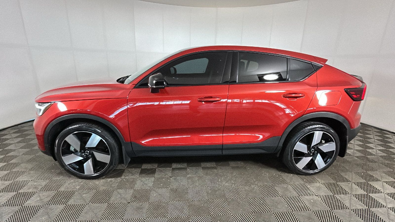 Used 2023 Volvo C40 P8 Recharge Ultimate AWD/4WD image 6