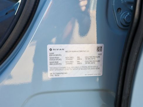 Used 2023 Rivian R1T Adventure image 23