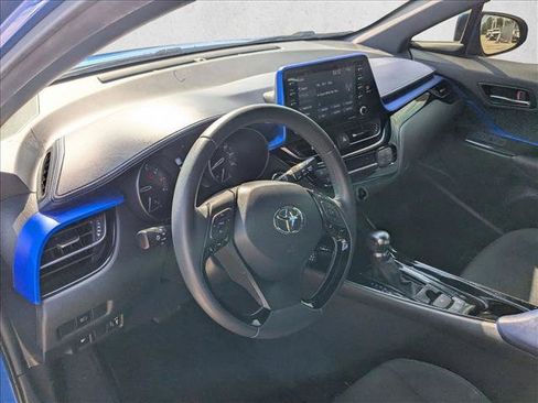 Used 2021 Toyota C-HR XLE FWD image 10