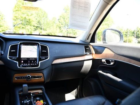 Used 2023 Volvo XC90 B6 Plus w/ Protection Package Premier AWD/4WD image 16