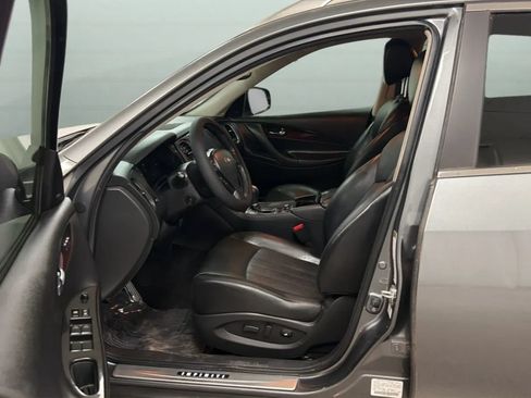 Used 2017 INFINITI QX50 2WD w/ Technology Package image 21