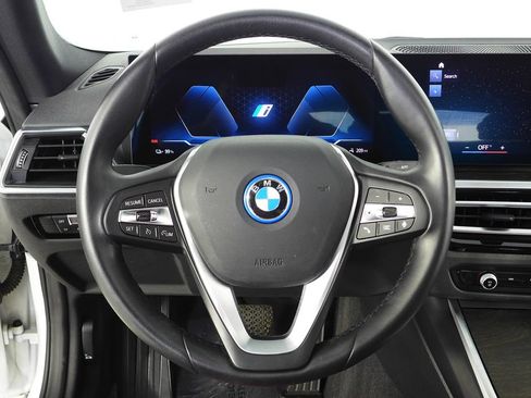 Used 2023 BMW i4 eDrive40 RWD image 27