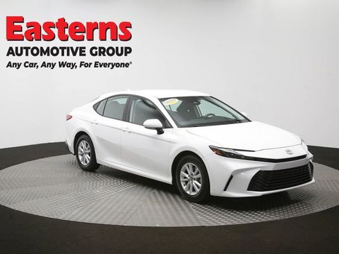 Used 2025 Toyota Camry LE FWD image 51