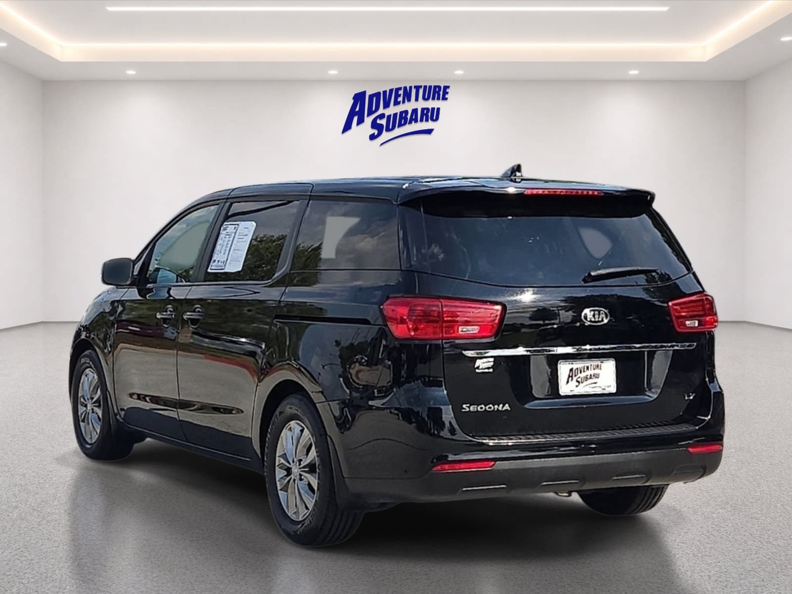 Used 2020 Kia Sedona LX FWD image 5
