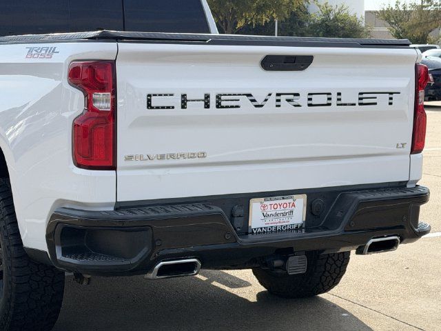 Used 2021 Chevrolet Silverado 1500 LT Trail Boss w/ Convenience Package II AWD/4WD image 6