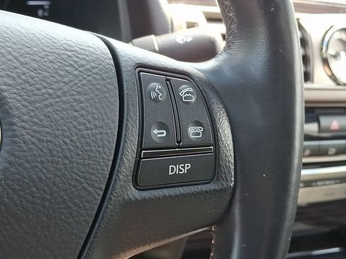 Used 2014 Lexus LS 460 AWD w/ Comfort Package image 21