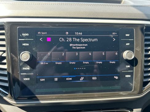 Used 2022 Volkswagen Atlas Cross Sport SEL Premium R-Line image 28