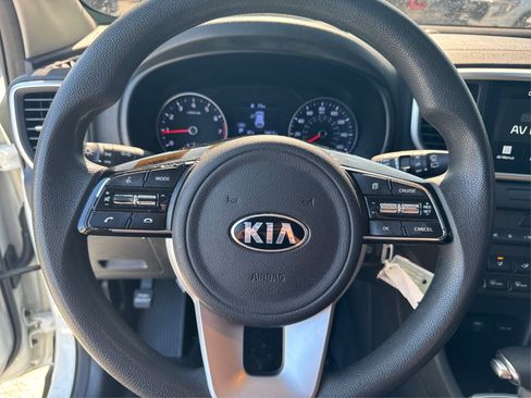 Used 2020 Kia Sportage LX image 22