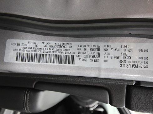 Used 2020 Jeep Grand Cherokee Limited image 35