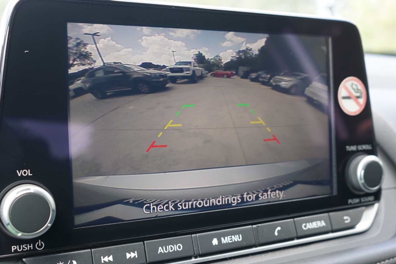 Used 2025 Nissan Rogue SV FWD image 10