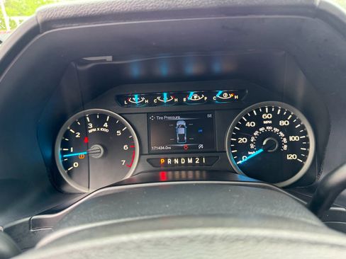 Used 2016 Ford F150 XLT w/ Equipment Group 302A Luxury RWD image 27