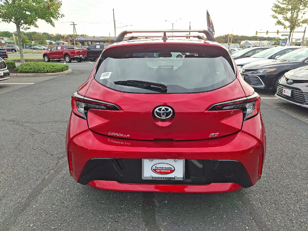 Used 2027 Toyota Corolla SE FWD image 5