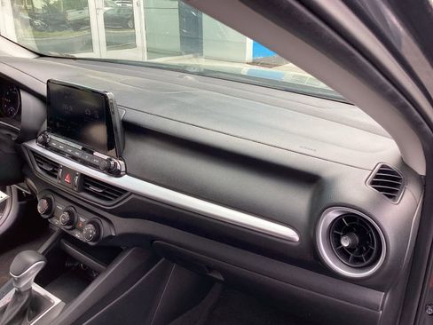 Used 2024 Kia Forte LXS image 19