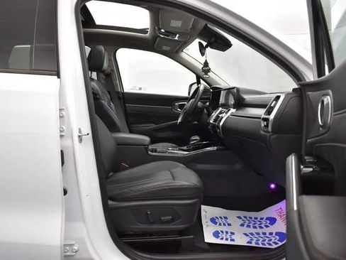 Used 2022 Kia Sorento SX FWD image 17
