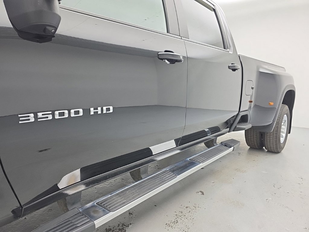 Used 2025 Chevrolet Silverado 3500 LT w/ Safety Package AWD/4WD image 65