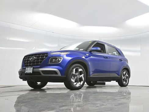 Used 2023 Hyundai Venue Limited w/ Cargo Package image 53