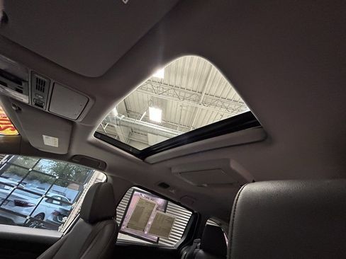 Used 2018 Honda Odyssey Touring image 57