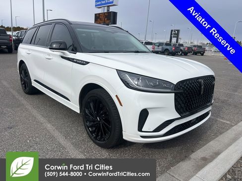 Used 2025 Lincoln Aviator Reserve w/ Equipment Group 201A image 1