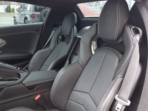 Certified 2022 Chevrolet Corvette Stingray Premium Conv w/ Z51 Performance Package image 17