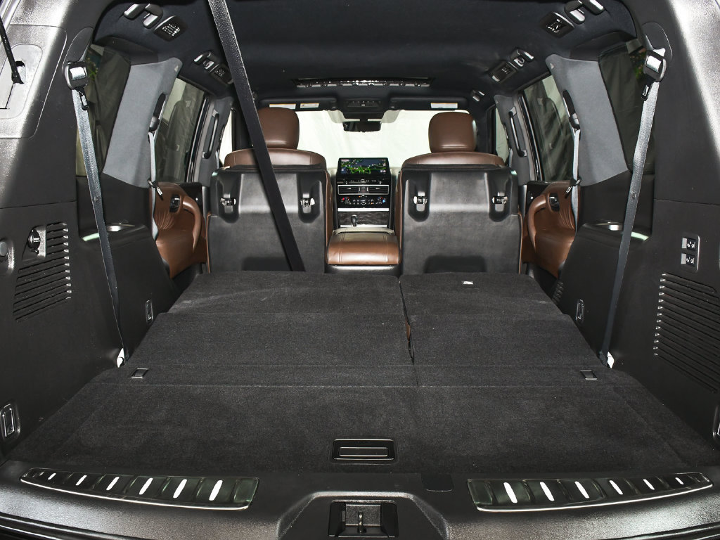 Used 2024 Nissan Armada Platinum w/ Captain's Chairs Package AWD/4WD image 69