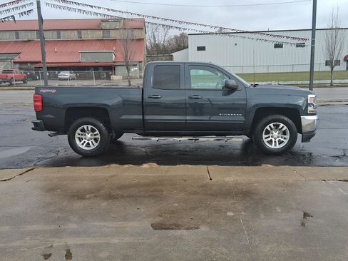 Used 2017 Chevrolet Silverado 1500 LT w/ All Star Edition image 2