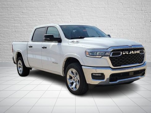 Used 2025 RAM 1500 Big Horn AWD/4WD image 6