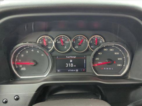 Used 2022 Chevrolet Silverado 2500 Custom w/ Custom Value Package image 10