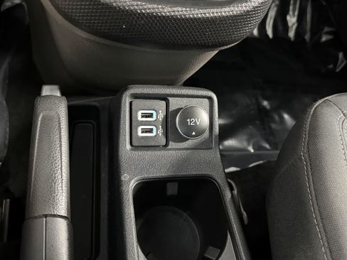 Used 2019 Ford Transit Connect XLT FWD image 23
