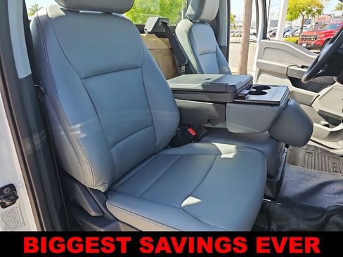 New 2025 Ford F550 4x4 Regular Cab Super Duty image 10