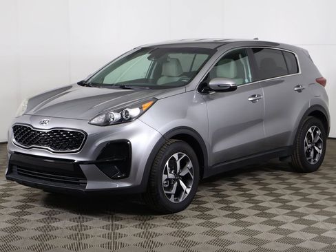 Used 2020 Kia Sportage LX w/ LX Popular Package image 6