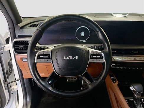 Used 2023 Kia Telluride SX X-Line image 11