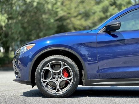 Used 2021 Alfa Romeo Stelvio Sprint w/ Nero Edizione image 12