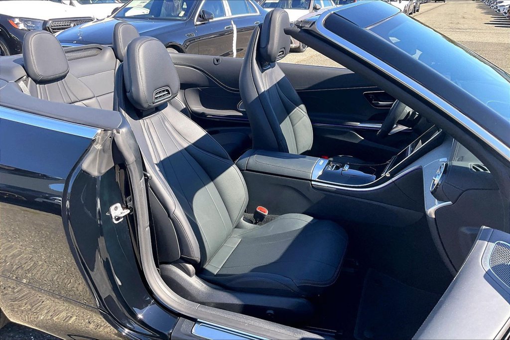 Certified 2025 Mercedes-Benz CLE 300 4MATIC Cabriolet image 6