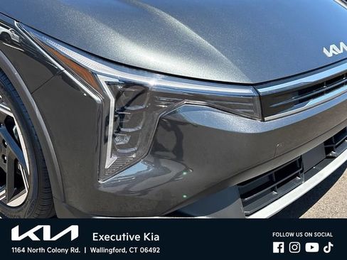 Certified 2025 Kia K4 EX FWD image 8