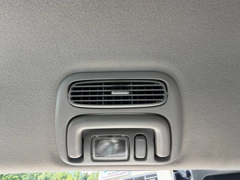 Used 2009 Toyota Sienna LE FWD image 24