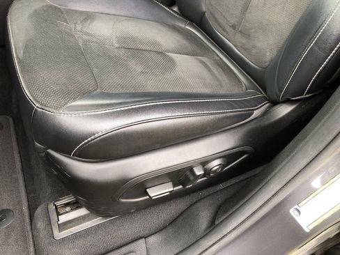 Used 2023 Jeep Grand Cherokee L Laredo image 14