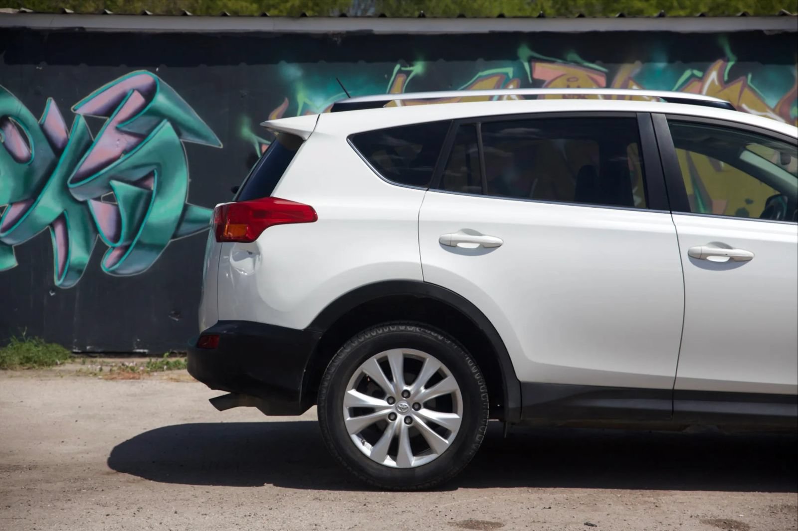 Used 2013 Toyota RAV4 Limited FWD image 34