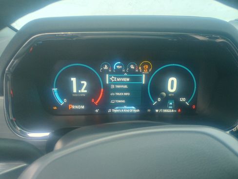 Certified 2021 Ford F150 Lariat w/ Equipment Group 502A High image 19