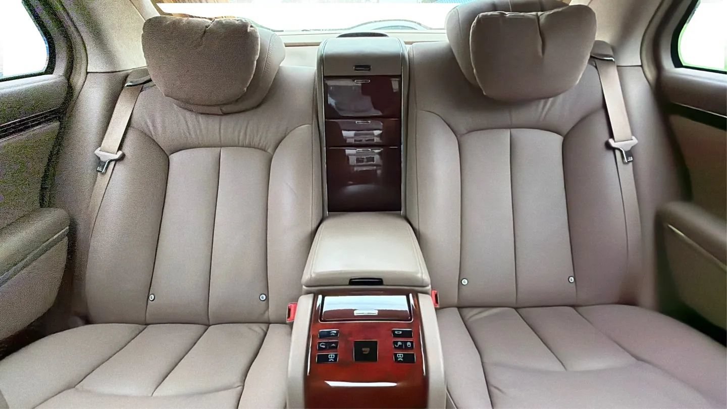 Used 2004 Maybach 57 RWD image 21