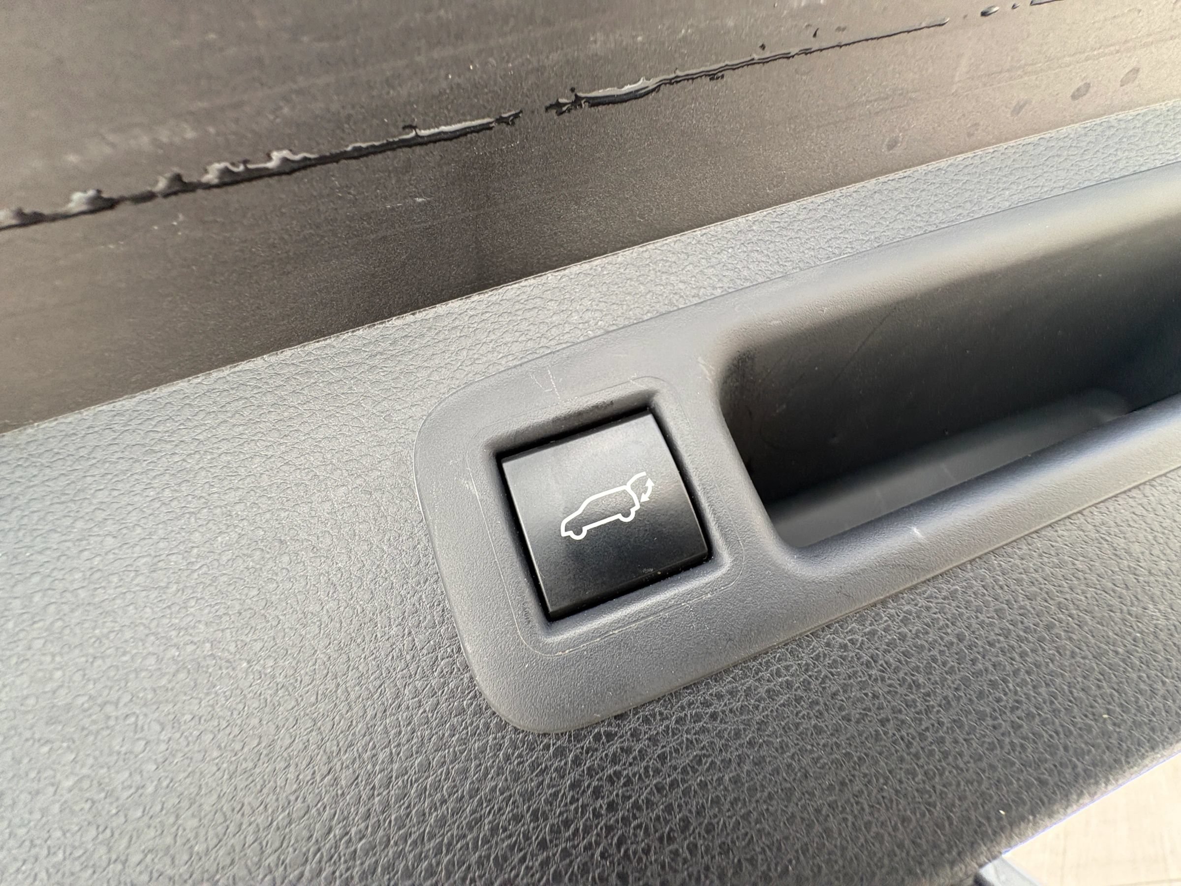 Used 2021 Toyota Highlander Platinum FWD image 24