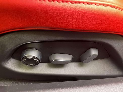 Used 2022 Chevrolet Corvette Stingray Preferred Cpe w/ Battery Protection Package image 17