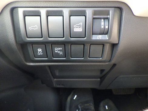 Used 2019 Subaru Ascent Limited AWD/4WD image 34
